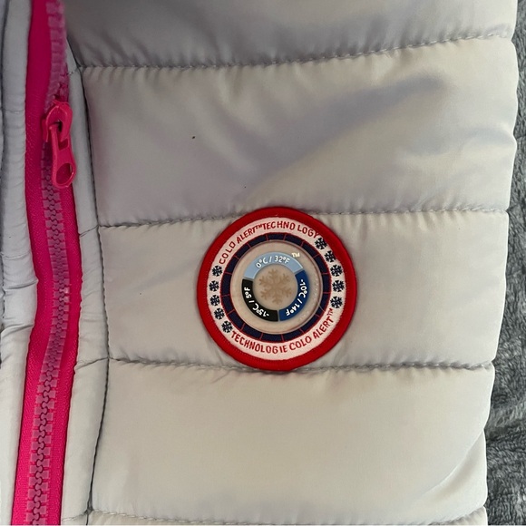 Cute Light Grey with Hot Pink Zippers Winter Dog Coat with Cold Alert Technology - Picture 12 of 12